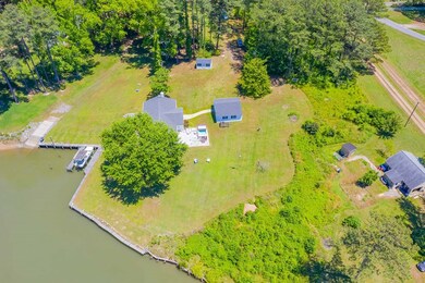 174 Carters Cove Dr, Weems, VA 22576 - photo 2