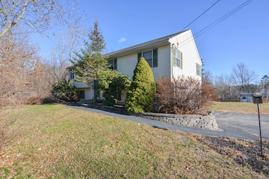 508 Mammoth Rd, Pelham, NH 03076 - photo 2