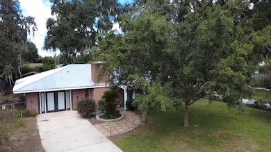 1208 Cr 463b, Lake Panasoffkee, FL 33538 - photo 2