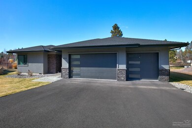 61535 SE Fargo Ln, Bend, OR 97702 - photo 3