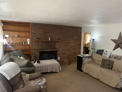 2158 Cal Young Rd, Eugene, OR 97401 - photo 4