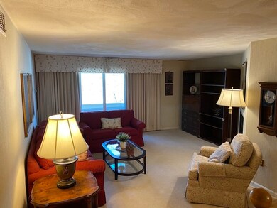 1212 Vfw Pkwy unit 21, West Roxbury, MA 02132 - photo 3