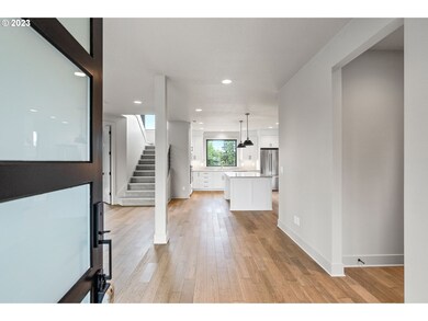 2105 Fircrest Dr, West Linn, OR 97068 - photo 3