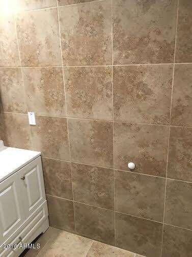 master bath pic #2