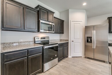 9209 Herringbone Dr, Fort Worth, TX 76131 - photo 4