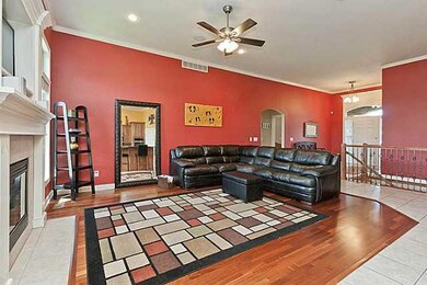 2806 Emma Ave, Des Moines, IA 50321 - photo 5