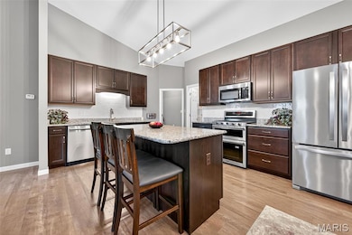 412 Charlestowne Place Dr, Saint Charles, MO 63301 - photo 5