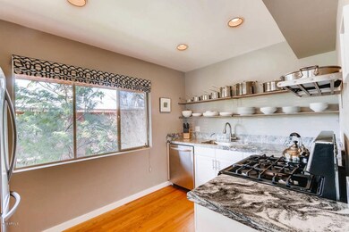 Beautiful bright kitchen.