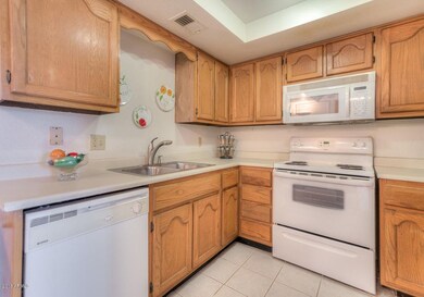 005-Kitchen