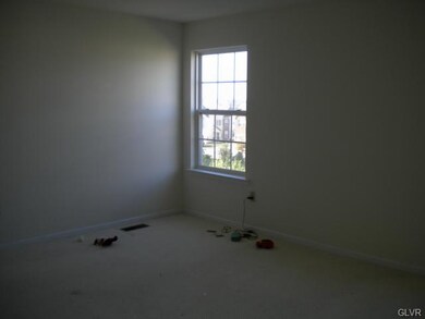 5843 Fresh Meadow Dr, Macungie, PA 18062 - photo 6