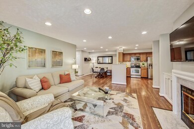 12006 Ridge Knoll Dr unit 501B, Fairfax, VA 22033 - photo 7