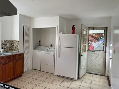 38 Hemlock St unit 2, Arlington, MA 02474 - photo 2