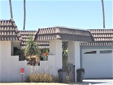 Entrance to Front Courtyard