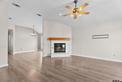 105 Oak St, Bullard, TX 75757 - photo 5