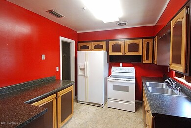 3443 Edgewater Dr, Jacksonville, FL 32210 - photo 2