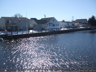 750 Tunney Point Dr, Toms River, NJ 08753 - photo 4