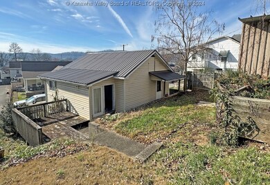 1606 Fletcher Ave, Dunbar, WV 25064 - photo 6