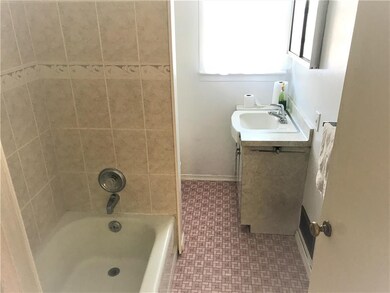 2677 W South St, Allentown, PA 18104 - photo 6