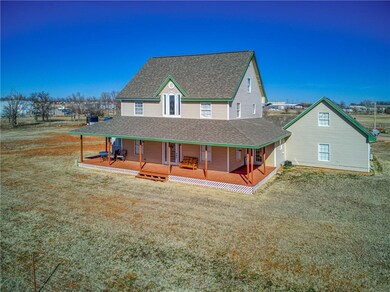3303 W 7th St, Elk City, OK 73644 - photo 4