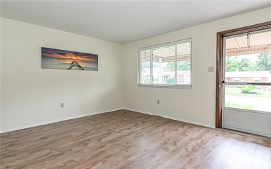 1087 Catherine Dr, Conway, PA 15027 - photo 3