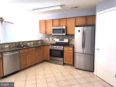 23422 Rainbow Arch Dr, Clarksburg, MD 20871 - photo 3