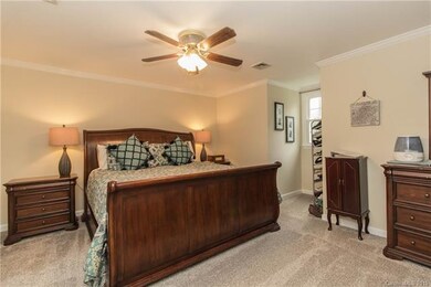 3310 Winchester Ln, Statesville, NC 28625 - photo 4