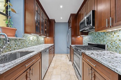 315 St Johns Place unit 1-D, Brooklyn, NY 11238 - photo 5