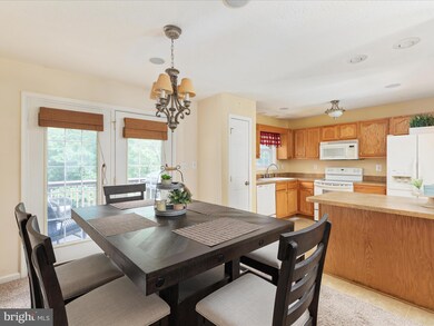 140 Leviticus Dr, Bunker Hill, WV 25413 - photo 6