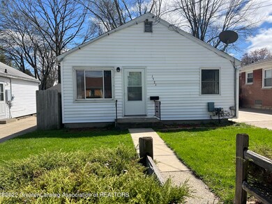 1321 W Mount Hope Ave, Lansing, MI 48910 - photo 2
