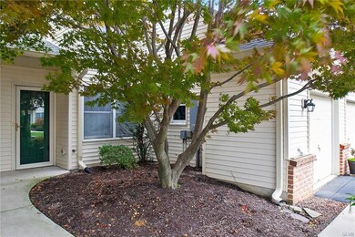 174 Lindfield Cir, Macungie, PA 18062 - photo 2