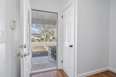 340 Westchester Ave, West Babylon, NY 11704 - photo 4