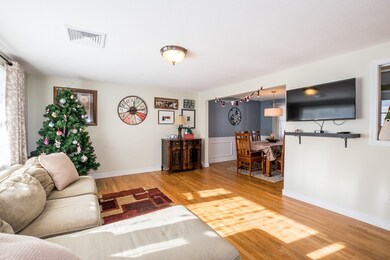 20 Holly Ln, Holliston, MA 01746 - photo 7