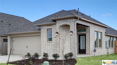 405 Lacey Oak Loop, San Marcos, TX 78666 - photo 2