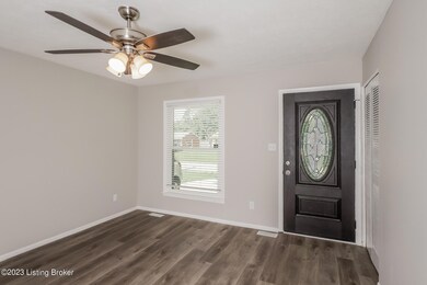 006-photo-living-room-9436792