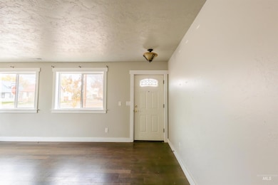 349 W Idaho St, Weiser, ID 83672 - photo 3