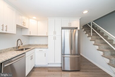 3212 Tartarian Ct, Halethorpe, MD 21227 - photo 6