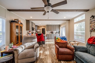 4090 Pyburn Dr, Savannah, TN 38372 - photo 6