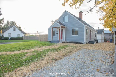DSC_0335_Front_Driveway
