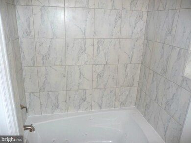 122 Division Ave NE, Washington, DC 20019 - photo 2