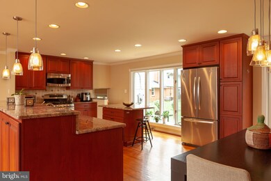 700 Skyline Ct NE, Vienna, VA 22180 - photo 5