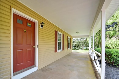 611 Route 524 Upper Freehold-large-007-F