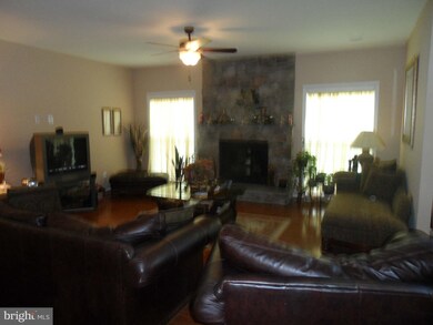 15025 Burgandine Ave, Culpeper, VA 22701 - photo 6