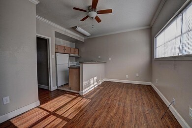 1526 California St unit 2, Houston, TX 77006 - photo 2