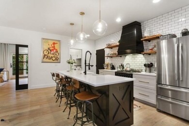 08_21PondPath_5_Kitchen_LowRes