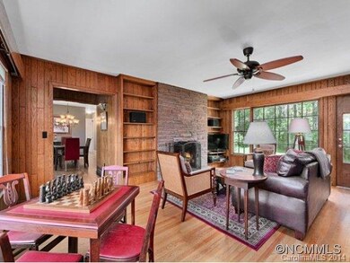 BRIGHT LR w fireplace