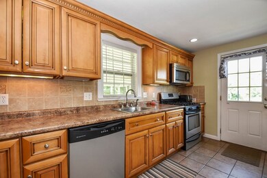 27 Ontario Dr, Hudson, MA 01749 - photo 7