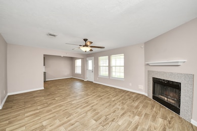 3919 Vauxhall Dr S, Houston, TX 77047 - photo 5