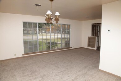 601 Hunter St, Bonham, TX 75418 - photo 6