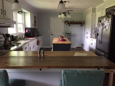 Kitchen_ (002)