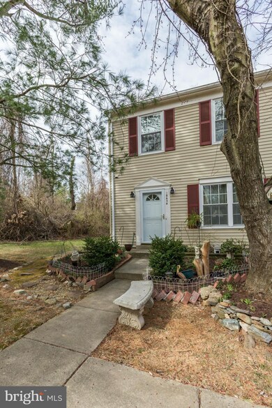 18634 Winding Creek Place, Germantown, MD 20874 - photo 3